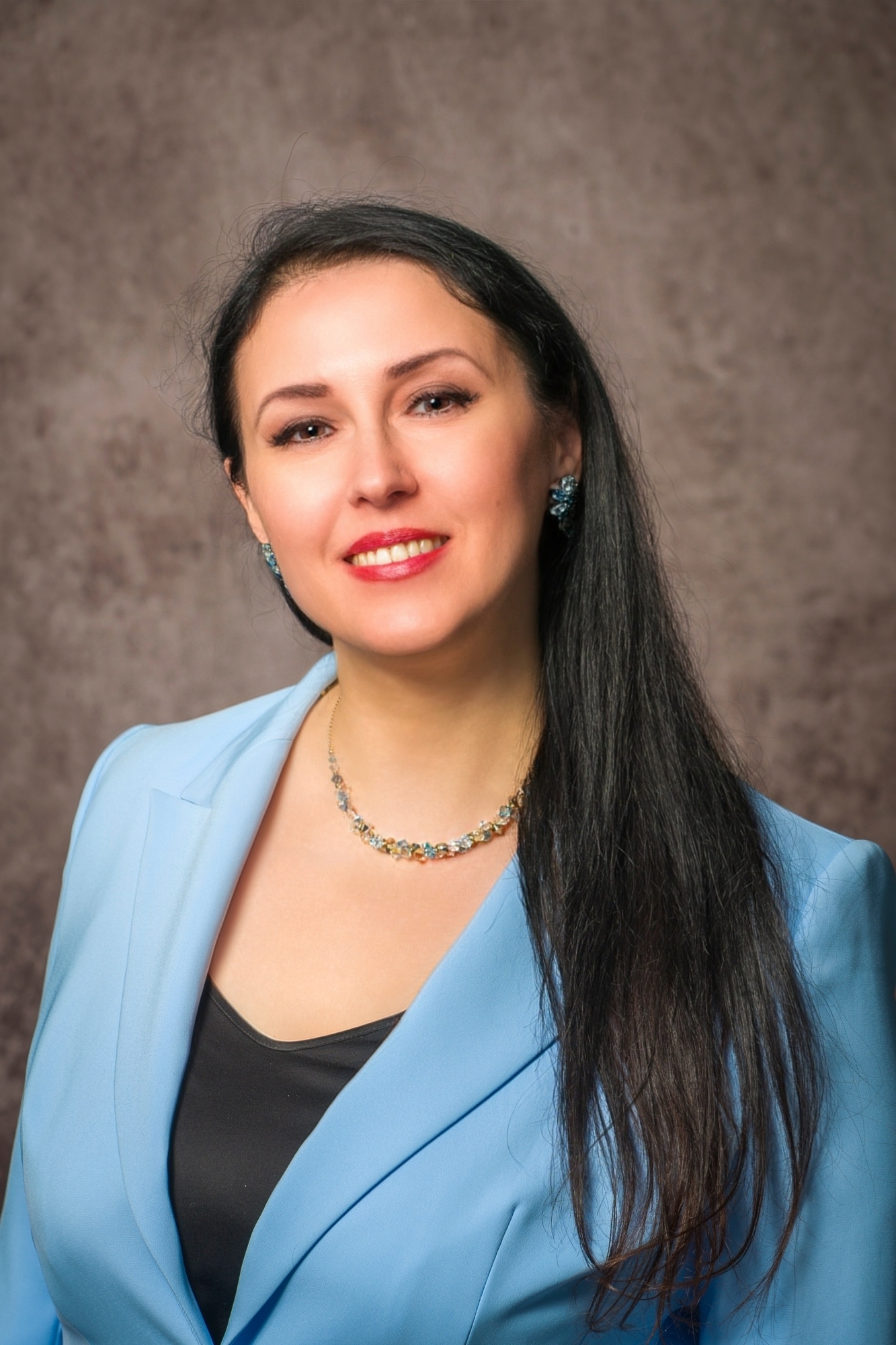 Lana-Larysa van Hunen-Demyanova